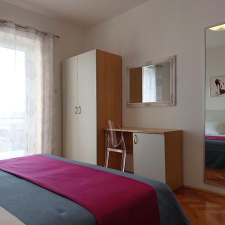 Apartments Denise Podgora Buitenkant foto