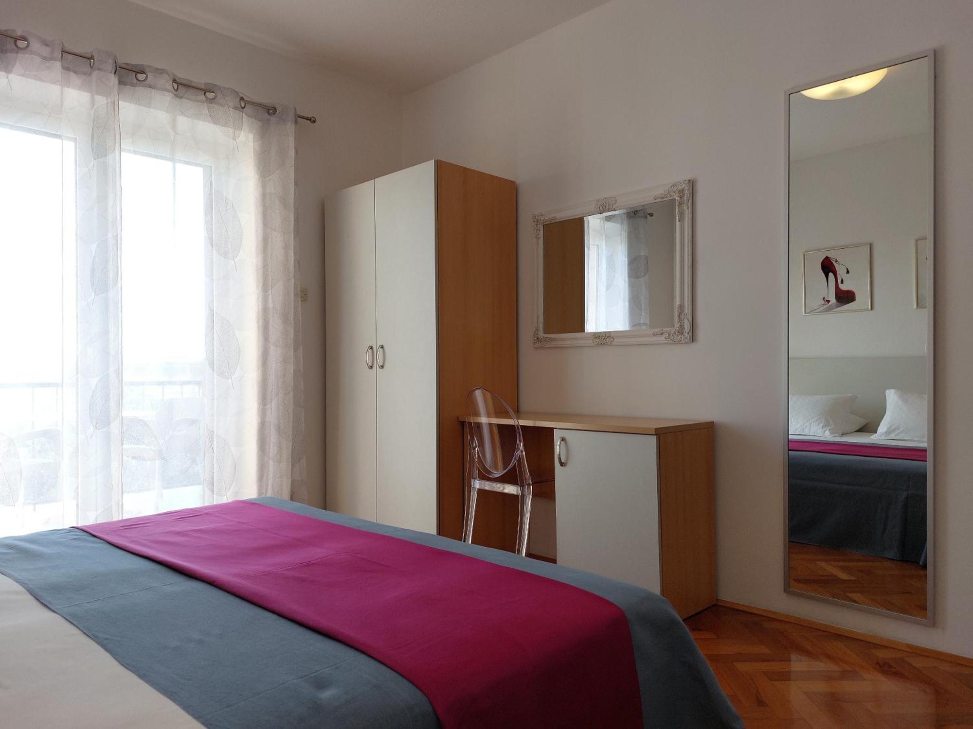 Apartments Denise Podgora Buitenkant foto