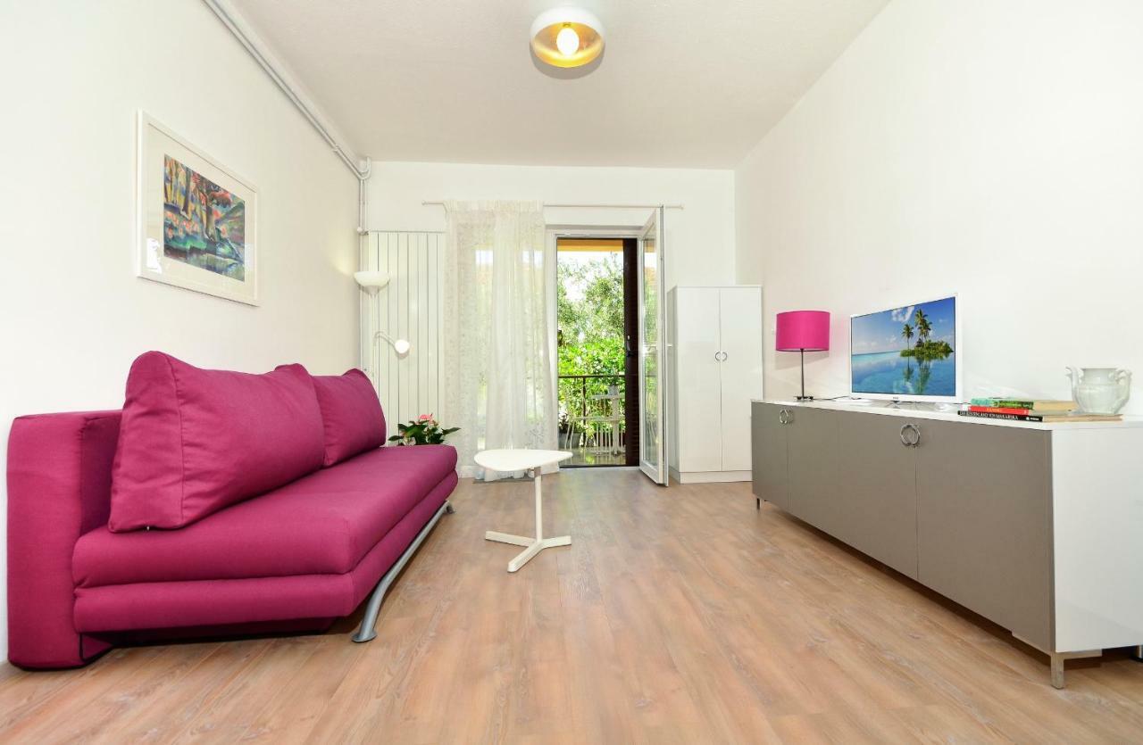 Apartments Denise Podgora Buitenkant foto